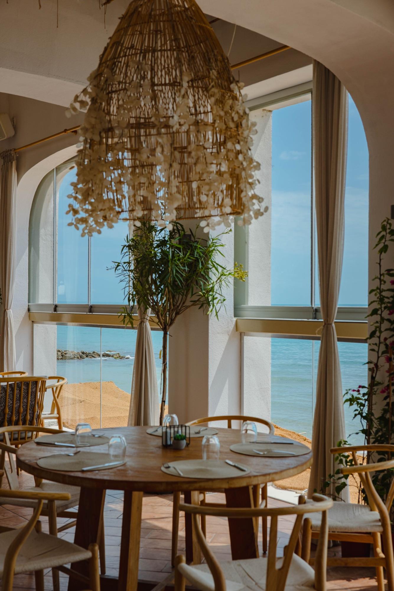 The MYTHOS interior with a sea view